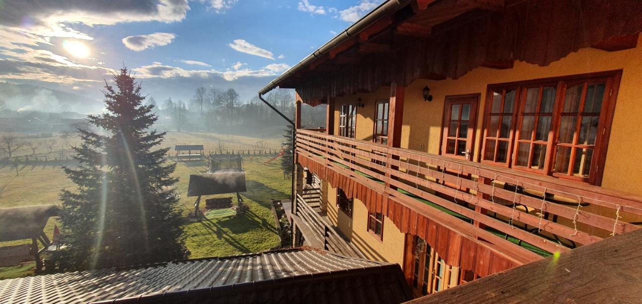 Hotel Casa de Vacanta Silvia Mînăstirea Humorului Exterior foto