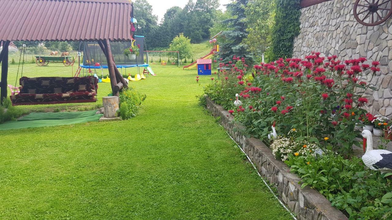 Casa de Vacanta Silvia Mînăstirea Humorului Exterior foto